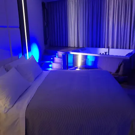 Chicco Montenapoleone Suites בית הארחה מילאנו